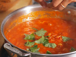 how to make a basic tomato sauce food