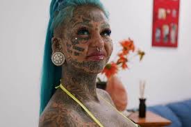 woman with 80 000 tattoos not happy