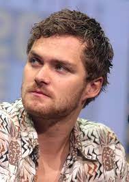 Finn Jones - Wikipedia