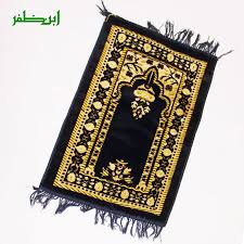 traditional turkish style prayer rug