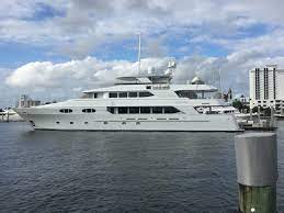 yacht cleaning services sofloclean
