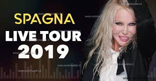 Italian pop singer spagna, also known as ivana spagna, started climbing local charts in 1986 after releasing easy lady. a year later, the artist achieved her first smash, the catchy song call me. Ivana Spagna In Concerto Ad Adelfia Per La 90Âª Festa Dell Uva Camin Vattin