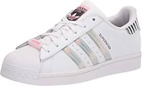 The sneaker made its mark on athletes and artists alike. Amazon Com Adidas Superstar Pink