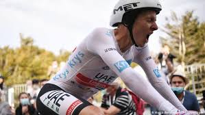 Born 21 september 1998) is a slovenian cyclist who currently rides for uci worldteam uae team emirates. Yellow Fever In Slovenia Tadej Pogacar And Primoz Roglic S Tour De France Triumph Sports German Football And Major International Sports News Dw 20 09 2020