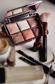 the hourgl ambient lighting edit