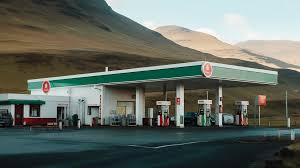 guide to icelandic gas stations debit