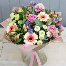 Send flowers abroad from the uk with direct2florist international same day flower delivery. Birmingham Solihull Florist Urban Design Flowers