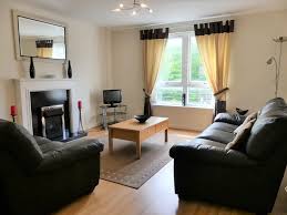 2 bed flat for justice mill brae