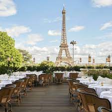 restaurants with a view of the eiffel