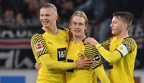 VfB Stuttgart - Borussia Dortmund 0:2: Doppelpacker Brandt schießt  Dortmunds Frust weg