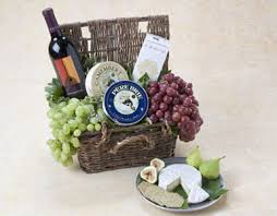 wine and cheese gift baskets