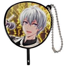 He comes with three face plates including a cool and composed standard face, a smiling face. Osaka Sogo Idolish 7 2nd Live Reunion Mini Fan Key Ring Collection Goods Accessories Suruga Ya Com