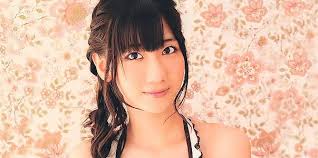 Yuki Kashiwagi is a member of the Japanese idol group AKB48.She auditioned for AKB48 on December 3, 2006, and is now captain of Team B.She is also now a ... - Yuki-Kashiwagi
