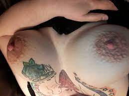 So freaking horny my nipples are so hard! Porn Pic - EPORNER