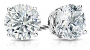 two carat diamond stud earrings