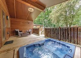 Cabin rentals with hot tubs 'near me' don't come much better than this. Lodges With Hot Tubs Near Me Search For Lodges With Hot Tubs Close To Home
