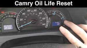 2016 toyota camry how to reset oil life