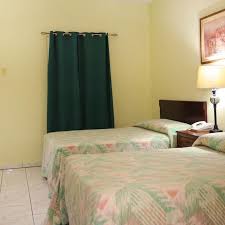 Es bietet ein familienfreundliches umfeld und viele annehmlichkeiten, die ihren aufenthalt noch. Coconut Inn Aruba At Hrs With Free Services