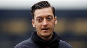 Mesut ozil's current contract keeps him at arsenal until 2021 and pays him an estimated $24 million annually. Footballer Mesut Ozil Requests Help For Infant With Rare Disease