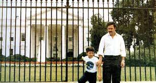 She was the apple of his eye. Https Bit Ly 2nno379 Discover His Secret Obsession Pablo Escobar Taking A Photo In Front Of The Wh Pablo Escobar House Pablo Escobar Don Pablo Escobar