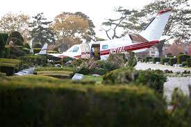 Plane crashes into West Babylon cemetery, injuring two