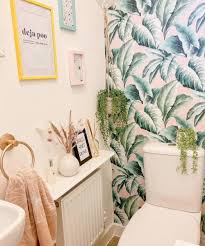 Can We Use Wallpaper In A Bathroom