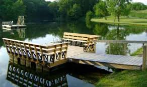 how does a floating dock work