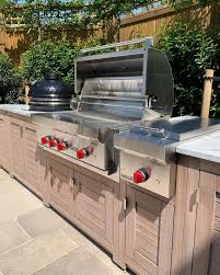 Wolf Outdoor Gas Grill And 13 Built In