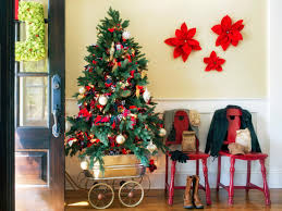 15 festive entryway decorating ideas