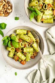 20 minute vegan pesto pasta recipe