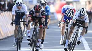 Some 170 stages of the tour have been held in brittany since 1906 and 33 towns and cities. Tour De France 2021 Teams Und Mannschaften
