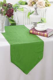 emerald crushed crinkle taffeta table