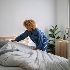 how to make a bed 5 genius tiktok