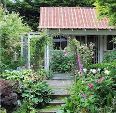 25 English Cottage Garden Ideas