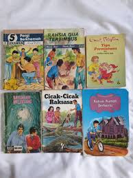 Membaca buku cerita bahasa melayu. Buku Cerita Bahasa Melayu