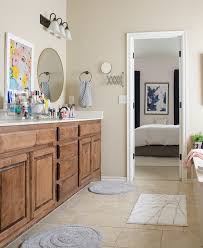 how to organize the bathroom counter