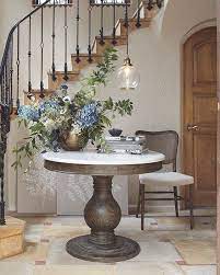how to style a round entry table step