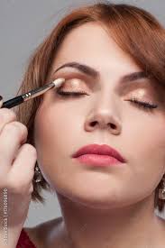 eye makeup tutorial beauty model