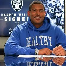 Darren waller born september 13 1992 is an american football tight end for the baltimore ravens of the national football league nfl he played college fo. Darren Waller Height Weight Age Girlfriend Family Facts Biography