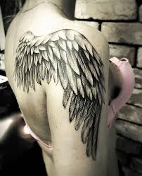 These are big 3d tattoos of wings on the wearer's back, either folded or spread out. 131 Angel Wings Tattoo Ideas And Meanings 2020 Gallery