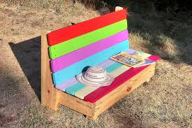 Kids Garden Bench Out Of Wooden Pallets