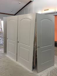 How to paint a door shouldn't be a mystery. Avoid Using A Brush Roller As Much As Possible When Painting Doors An Airless Sprayer Will Give You The Best Possible Look Paint