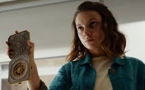 She made her debut starring as ana ani cruz oliver on the television series the refugees from 2014 to 2015. Dafne Keen Criticizes Disney Films For Their Negative Impact On Girls Designer Women