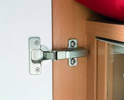 silentia hinge with push open standard
