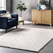 what color rugs go with grey floors