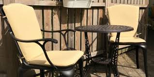 how to clean outdoor furniture cushion