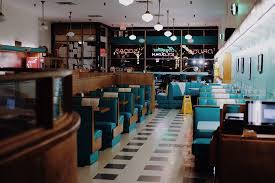 check out these charming retro diners