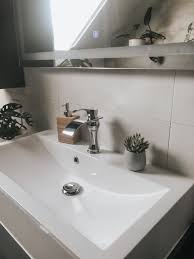 Bad putzen mit diesen tipps geht es leichter. Mit Diesen 4 Tipps Wird Dein Badezimmer Sauber Und Ordentlich