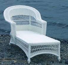 why outdoor white wicker furniture