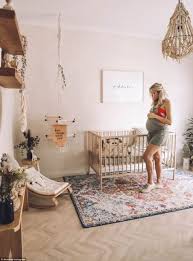 As it's a gender neutral shower, you needn't order desserts shapes as flowers or little cars, just keep everything simple or follow your theme if there is one. 25 Beautiful Gender Neutral Nursery Decor Ideas Shelterness